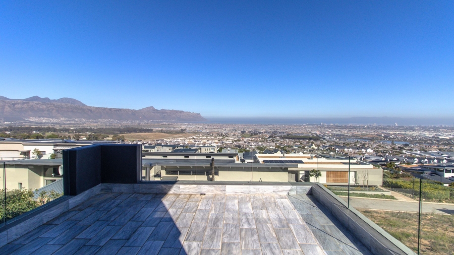 5 Bedroom Property for Sale in Fairhaven Country Estate Western Cape